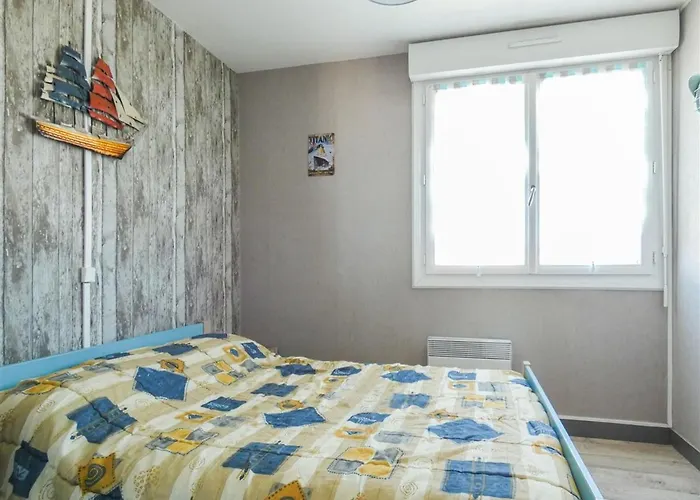 3 Avec Grand Balcon Et Garage Proche Du Casino - Fr-1-323-260 *