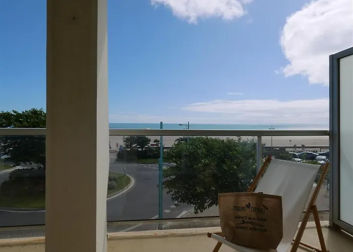 3 Avec Grand Balcon Et Garage Proche Du Casino - Fr-1-323-260 아파트 생장드몽