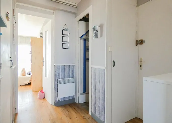 3 Avec Grand Balcon Et Garage Proche Du Casino - Fr-1-323-260